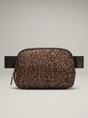 LULULEMON Everywhere Belt Bag 1L Leopardo Shift Midi Desert/Khaki Multi/Night